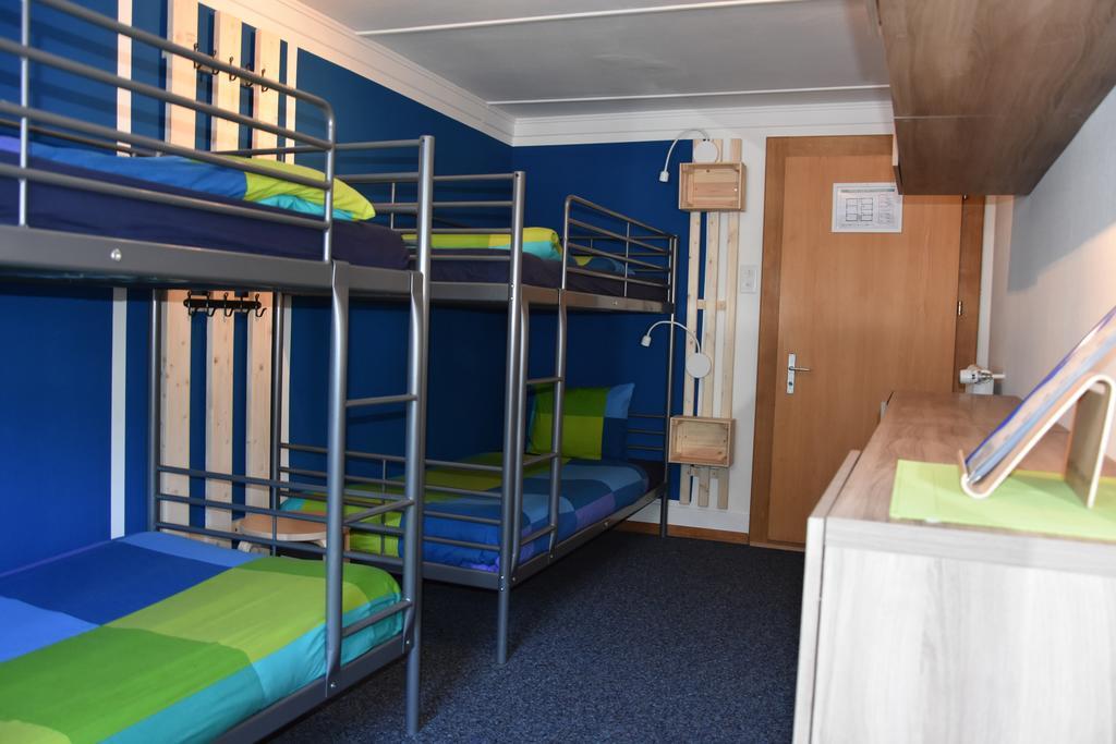 Adventure Hostel Клостерс Екстер'єр фото